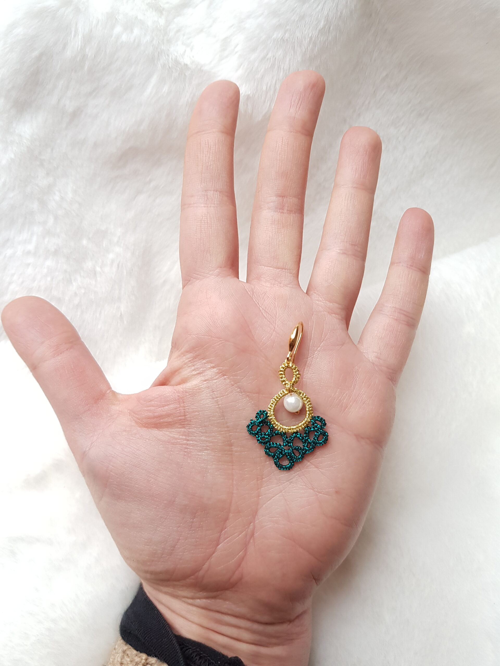 boucles d'oreilles en dentelles boucles d'oreilles en dentelles